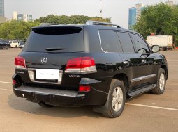 Lexus LX 570 2012 Hitam 5