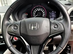 Honda HR-V 1.8L Prestige 2019 Merah KM32rb TGN Pertama Mulus banget 12