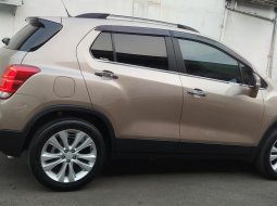 Chevrolet TRAX 1.4 Premier AT 2018 Coklat KM75rb tgn Pertama 2