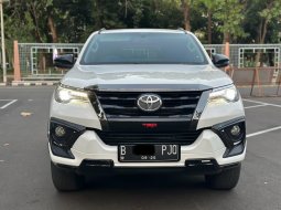 TOYOTA FORTUNER VRZ TRD AT PUTIH 2020 GOOD CONDITION SIAP PAKAI 2