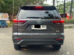 TOYOTA KIJANG INNOVA ZENIX V AT GREY 2023 KM RENDAH LIKE NEW 5