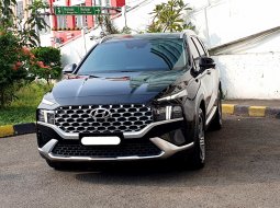 Hyundai Santa Fe G 2.5 6AT Signature 2022 bensin km 17 ribuan pajak panjang cash kredit proses bisa