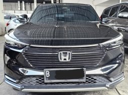 Honda HRV SE A/T ( Matic ) 2022 Hitam Km 22rban Mulus Siap Pakai Good Condition 1