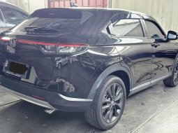 Honda HRV SE A/T ( Matic ) 2022 Hitam Km 22rban Mulus Siap Pakai Good Condition 4