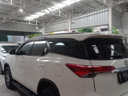 Toyota Fortuner 2.4 G AT 2019 6