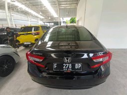 Honda Accord 1.5L AT 2020 4