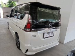 Nissan Serena Highway Star 2.0 AT 2019 6