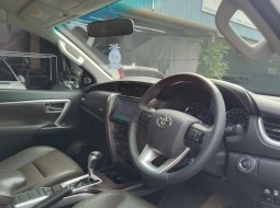 JUAL CEPAT‼️ FORTUNER VRZ TRD AT PUTIH 2019 5