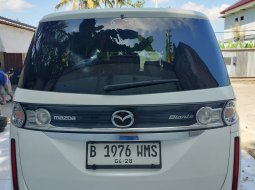 Mazda Biante 2.0 2012 7