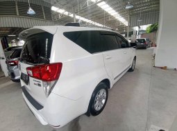 Toyota Kijang Innova V 2.0 AT 2016 5