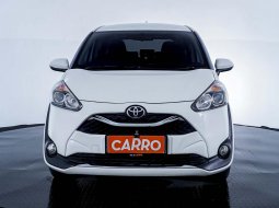 Toyota Sienta V CVT 2020