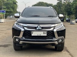 Mitsubishi Pajero Sport Dakar 4x4 AT 2017 Hitam