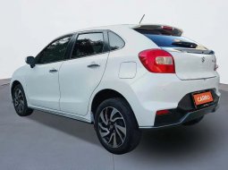 Suzuki Baleno Hatchback AT 2021 Putih 3