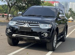 Mitsubishi Pajero Sport Exceed 2015 Hitam 2