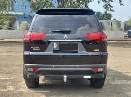 Mitsubishi Pajero Sport Exceed 2015 Hitam 5