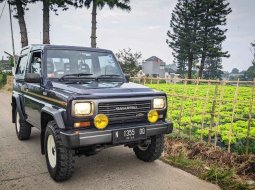 Daihatsu Taft Rocky 1992 4x4 biru langka