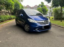 Honda Freed E PSD 2013 Biru Langka AC Double