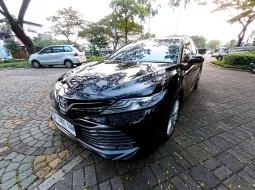 Toyota Camry 2.5 Hybrid 2020 Hitam