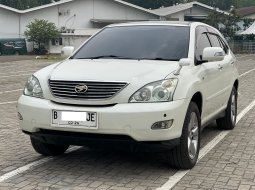 Toyota Harrier L Premium 2011 4