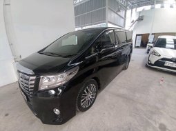 Toyota Alphard 2.5 G A/T 2017 3