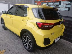 Daihatsu Rocky 1.0 R Turbo CVT ADS ASA AT 2022 6