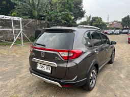 Honda BR-V E 1.5 AT 2017 5