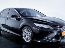 Toyota Camry 2.5 Hybrid AT 2020 Hitam 1