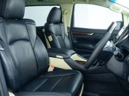 Promo Toyota Alphard murah 5