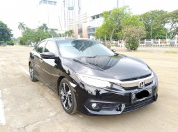 JUAL‼️CIVIC SEDAN TURBO AT HITAM 2017 2