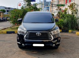 Toyota Kijang Innova 2.4G 2022 hitam diesel km 30rb pajak panjang tangan pertama dari baru