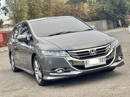 HONDA ODYSSEY 2.4 AT GREY 2012 MPV TERNYAMAN TERMURAH