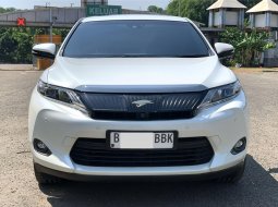 Toyota Harrier 2.0 2014 1