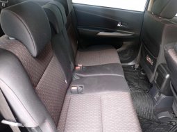 Toyota Veloz 1.5 A/T 2020 10