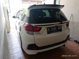 Promo Honda Mobilio RS CVT 2020 Putih *code86BRD 6