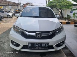 Promo Honda Brio E Satya MT 2022 Putih *code24RKI