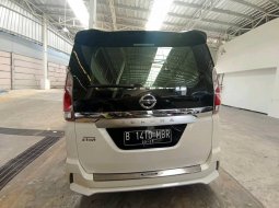 Nissan Serena Highway Star 2.0 AT 2019 4