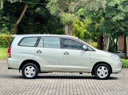 Toyota Kijang Innova G 2008 euro bensin 3