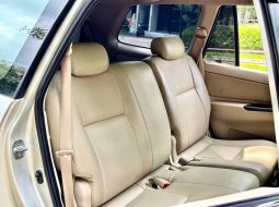 Toyota Kijang Innova G 2008 euro bensin 9