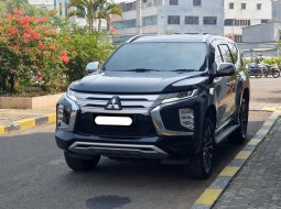 Mitsubishi Pajero Sport Dakar 4x2 AT 2022 hitam sunroof cash kredit proses bisa dibantu