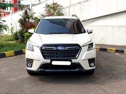 Subaru Forester 2022 putih km 19 ribu cash kredit proses bisa dibantu