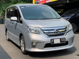 Nissan Serena Highway Star 2013 3