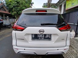 Nissan Livina VL AT 2019 Putih 4