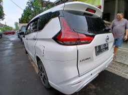 Nissan Livina VL AT 2019 Putih 6