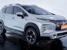 JUAL Mitsubishi Xpander Cross Premium Package AT 2020 Silver