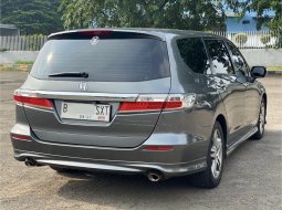 Honda Odyssey 2.4 AT Grey 2012 5