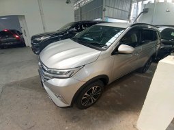 Daihatsu Terios R 1.5 A/T 2019 3