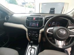 Daihatsu Terios R 1.5 A/T 2019 7