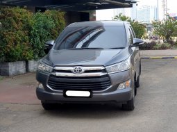 Toyota Kijang Innova V 2017 abu matic cash kredit proses bisa dibantu ktp daerah juga bisa