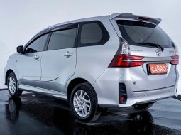 Toyota Avanza 1.3 Veloz AT 2021 Silver 3