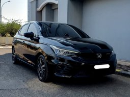 Honda City Hatchback New  City RS Hatchback CVT 2022 hitam km 30rb dp 30 jt cash kredit proses bisa